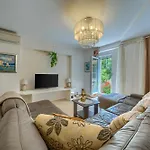 Comfortable Obad, 4 Min Walk To Znjan * Split