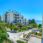 Comfortable Obad, 4 Min Walk To Znjan Apartmán