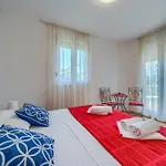 Comfortable Obad, 4 Min Walk To Znjan Split