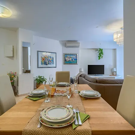 Comfortable Obad, 4 Min Walk To Znjan Split