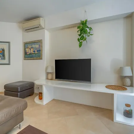 Comfortable Obad, 4 Min Walk To Znjan