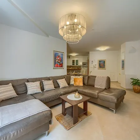 Apartman Comfortable Obad, 4 Min Walk To Znjan