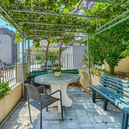 Apartman Comfortable Obad, 4 Min Walk To Znjan Split