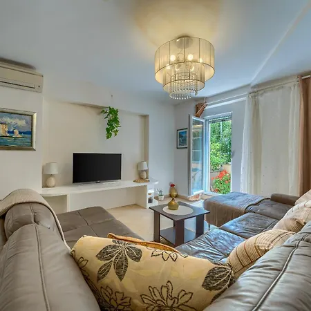 Comfortable Obad, 4 Min Walk To Znjan * Split