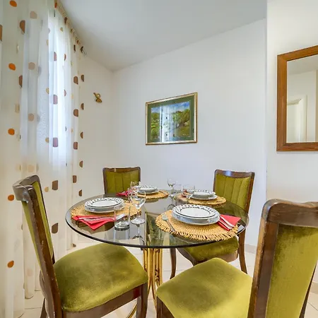 Comfortable Obad, 4 Min Walk To Znjan Split